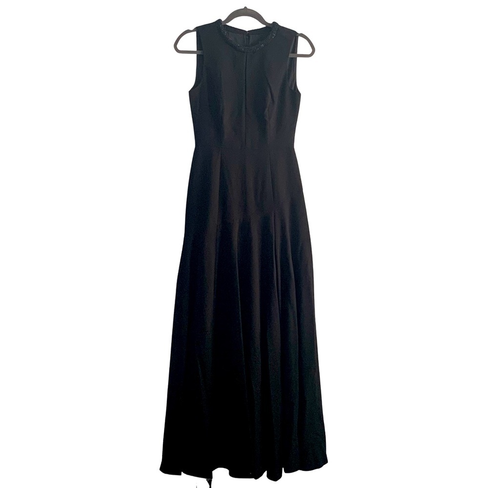 EVE BLACK HALO Gown EUC‎ Size 2